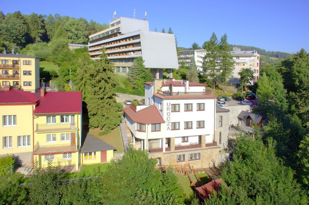 Urocza Art Pensjonat Krynica Zdroj Bagian luar foto